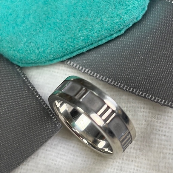 TIFFANY & CO. Atlas 1995 Roman Number  Sterling Silver 925 Ring  sz:5.5 - Picture 8 of 13